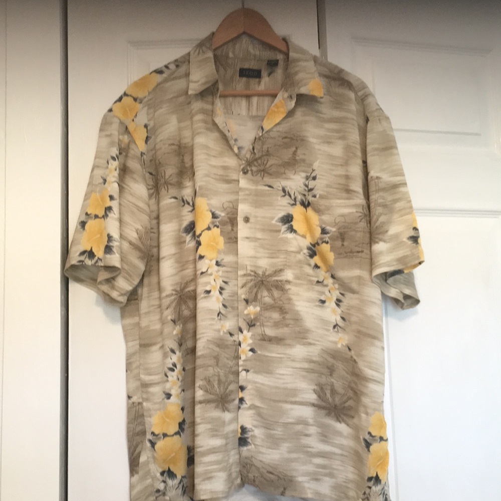 Men’s Hawaiian shirt